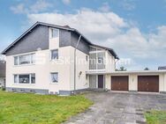 Großzügiges Zweifamilienhaus mit viel Potential für Mehrgenerationen. - Bergisch Gladbach