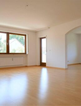Attraktive, sehr großzügige 3,5 ZKB mit riesigem Balkon A-GÖGGINGEN - Augsburg