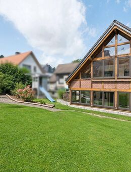 Großzügiges Einfamilienhaus umfassend modernisiert in Zentrumsnähe von Wenden - Wenden