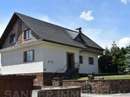 Ein-/ Zwei- Familienhaus mit großer Werkstatt/Garage (75 m²) und Keller - Regis-Breitingen