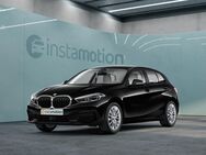 BMW 116, d Advantage Lederlenkrad, Jahr 2022 - München