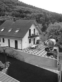 Moderne und großzügige Liegenschaft mit traumhaftem Ausblick in begehrter Lage von Handschuhsheim! - Heidelberg