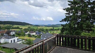 KFW-Förderung nutzen!! Handwerkerhaus mit unbezahlbarem Weitblick und angrenzendem Baugrundstück