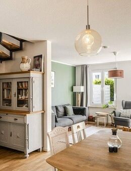 "Familienfreundliches Reihenhaus mit Wohlfühlcharakter und Sonnenplätzen" - Michendorf