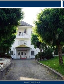 Exclusive Villa auf traumhaftem West-Grundstück mit Indoorpool und Vierfachgarage in Freigericht - Freigericht