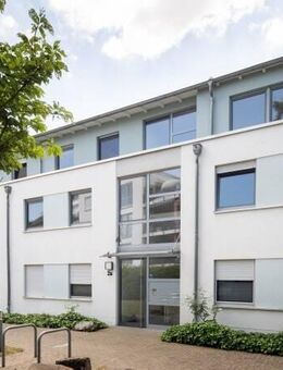 Helle Eigentumswohnung mit Süddachterrasse und TG-Stellplatz in der Gartenstadt-Nord in Nippes - Köln