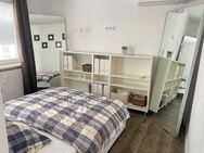 Modern möblierte 1,5- Zimmer-Wohnung mit Balkon/ Vollbad/ Internet/ Endetage / Inklusivmiete 1.300,00 / Monat / ab 16.01.2026 - Hamburg