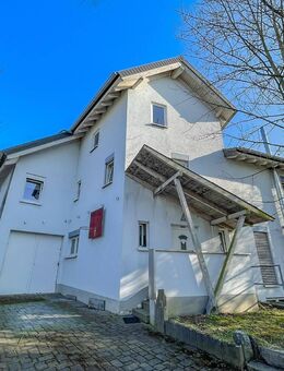 Familienfreundliches Einfamilienhaus mit großzügiger Garage in Wassenach - Andernach