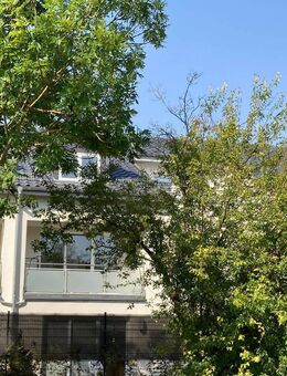 Schöne helle 2-Raumwohnung mit großem Balkon - Sömmerda
