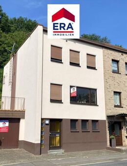 EINFAMILIENHAUS - DOPPELHAUSHÄLFTE MIT GARAGE IN GROSSROSSELN - Großrosseln