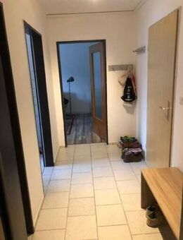 TOP ANGEBOT!!! ** 2-ZIMMER-DACHGESCHOSS-WOHNUNG, ZENTRAL GELEGEN, EINBAUKÜCHE **UNBEDINGT ANSCHAUEN!!! - Clausthal-Zellerfeld