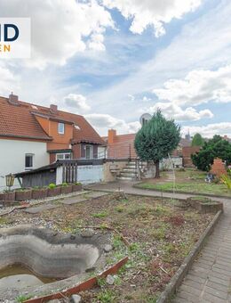 Zweifamilienhaus in Hecklingen mit Garten, Nebengebäude und großem Potenzial! - Hecklingen