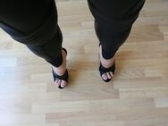 Du verwöhnst gern reife Männer in sexy DW oder Leggings und High-Heels ? - Berlin