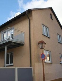 Einfamilienhaus mit Hof und Einbauküche in Mühlhausen zu vermieten! - Mühlhausen (Baden-Württemberg)