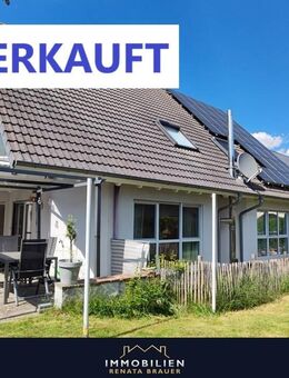 VERKAUFT Familienfreundliche Doppelhaushälfte mit 6,5 Zimmern und gemütlichen Garten in begehrter Lage - Singen (Hohentwiel)