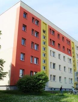 Familienwohnung: Helle 6-Raumwohnung - Pößneck