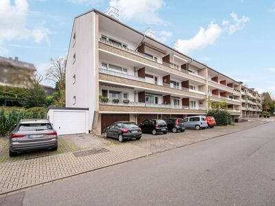 Überaus attraktive 3-Zimmer-Wohnung mit ca. 76 m² Wohnfläche und Außenstellplatz in Alt-Erkrath