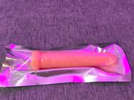 schmaler Dildo - originalverpackt - Berlin