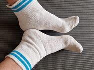 Intensiv riechende Söckchen, Tennissocken, Kniestrümpfe kannst Du von mir haben - Düsseldorf