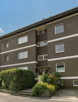 Schöne gut geschnittene 3-Zimmer Wohnung mit Balkon zum selbst gestalten - Leverkusen