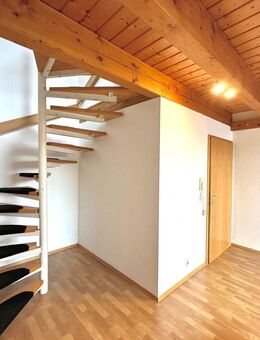 Zwei Ebenen zum Wohlfühlen - Dachterrasse, Tiefgaragen-Stellplatz & Hausgefühl inklusive! - Steinheim (Murr)