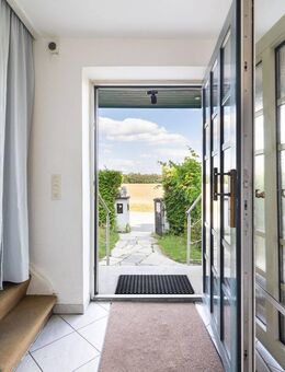 MÜNCHNER IG: Zweifamilienhaus mit freiem Blick - ideal für Familie oder Investoren! - Gräfelfing