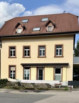 Liebhaber Immobilie - Historisches Mehrfamilienhaus in familienfreundlicher Lage - Kirchzarten