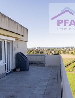 Zuhause ankommen! Mini-Penthouse mit traumhaftem Blick über Rielasingen-Worblingen - Rielasingen-Worblingen