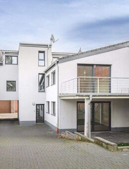 Neuwertige Eigentumswohnung im sanierten 3- Familienhaus - Alsdorf (Nordrhein-Westfalen)