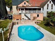 Mehrgenerationenhaus mit exklusivem Pool: Ein Hauch von Süden in Ihrem eigenen Garten - Friesenheim (Baden-Württemberg)