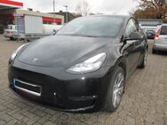 Tesla Model Y, Long Range Dual AWD Long Range Dual AWD, Jahr 2023 - Oyten