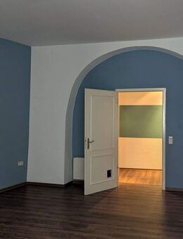 Großzüge Stadtwohnung 3 Zi. 139 qm nur 599,-- kalt mit Stuckdecken direkt auf der Fußgängerzone - Bautzen