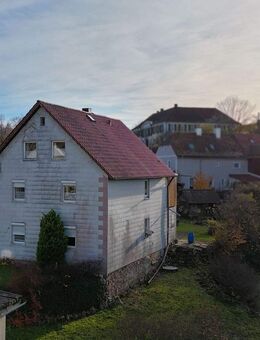 Stattliches Einfamilienhaus mit Einliegerwohnung in Bernhardswald/Kürn - Bernhardswald