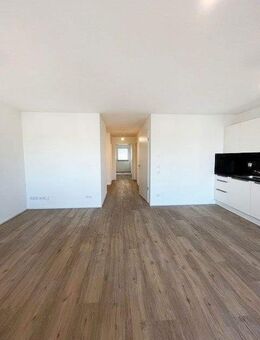 **NEUBAU** Moderne 3-Zimmer-Wohnung mit Einbauküche und Balkon am Stadtpark! - Fürth