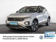 VW T-Roc, 1.5 TSI Move, Jahr 2023 - Berlin