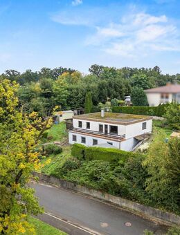 Sensationeller Ausblick! Einfamilienhaus mit viel Potenzial für Ihren persönlichen Wohntraum - Laupheim