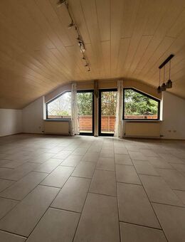 3 Zimmerwohnung gemütlich im Dach - Heilbronn