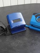 3 Locher Bürolocher Vivess Flambo Herlitz Metall Anschlagschiene zus. 6,- in 24944