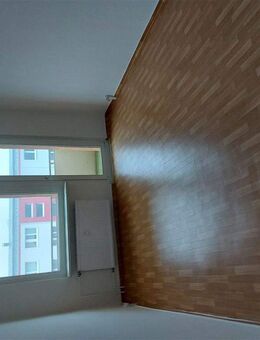 3-Raum-Wohnung mit Balkon - Neustrelitz