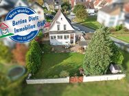 DIETZ: Tolles Einfamilienhaus mit Garten, 2 Terrassen, Doppelgarage und Keller in Großostheim! - Großostheim