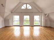 Charmante, bezugsfreie 3-Zimmer-Dachgeschosswohnung mit Balkon in begehrter Wilmersdorf-Lage! - Berlin
