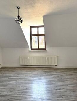 Single-1-Raum-Wohnung im Dachgeschoss - Chemnitz