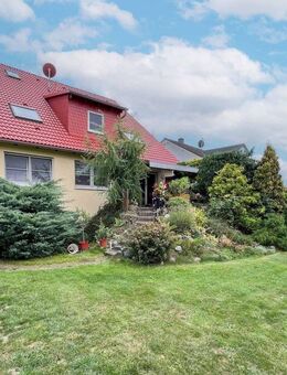 Großzügiges Wohnen mit Gartenidylle - Seltene Gelegenheit für Eigennutzer & Anleger - Brandis