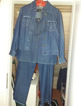 Jeans Anzug - Bad Schwartau Zentrum