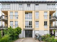 Exklusive Zwei-Zimmer-Wohnung mit Balkon, Einbauküche und Stellplatz - Mühlenbecker Land