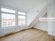 IMMOBERLIN.DE - Ersteinzug nach Sanierung! Attraktive Dachgeschosswohnung mit Sonnenterrasse in angenehmer Lage - Berlin