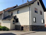Top-Gelegenheit! Einfamilienhaus mit Scheune und großem Grundstück in Spall zu verkaufen! - Spall