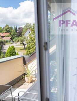 Zuhause ankommen in Worblingen! Vermietete 3 Zi.-Whg. im DG mit Balkon, Küche und 3 Stellplätzen - Rielasingen-Worblingen
