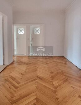 Helle Dachgeschosswohnung im beliebten Westend - Berlin