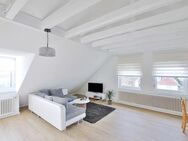 Panoramablick inklusive: Frisch sanierte 2,5-Zimmer-Dachgeschoss-Wohnung mit Stil - Stuttgart